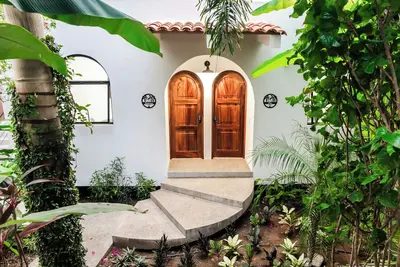 Image de Mountain View, Saltwater Pool, Kitchen, A/C, King Bed, Fast WiFi - “Montaña”
