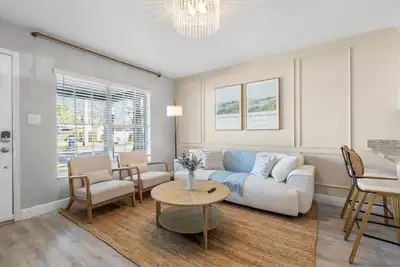 Image de Spacious 3br House w/Hot Tub, Mini Golf, Ping Pong