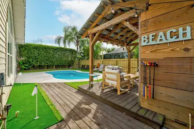 Image de Pool & Playground Escape | Good Morning Rentals
