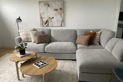 Image de Luxury accommodation close to the beach and main street.
