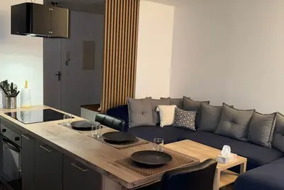 Image de Appartement cosy près de Paris (10 min Tour Eiffel et Champs Elysée)