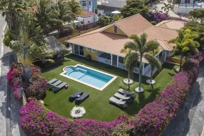 Image de Villa Sonrisa, Vista Royal, Villa with private pool, walking distance to Jan Thiel Beach