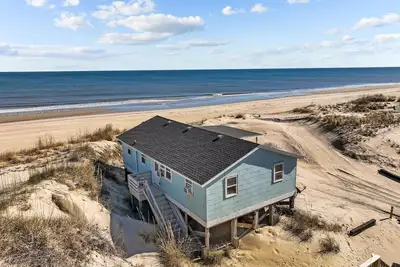 Image de Oceanfront 3 bedroom home in Nags Head!