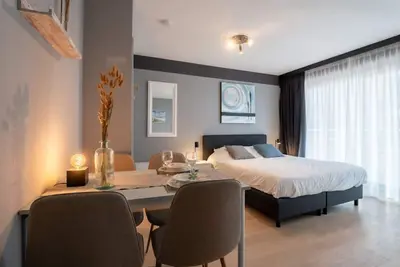 Image de Blue Sand I with lateral sea view by Interhome