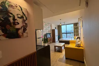 Image de UrbanOasis- Studio Apt @ City Centre w Pool+Free Wifi+Free Parking + FortView