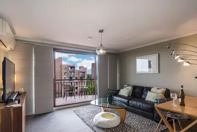 Image de Surry Hills with views, pool gym plus parking