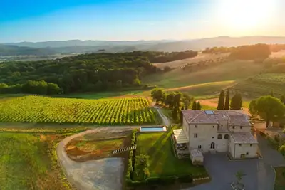Image de Maison de Campagne à Bibbiano avec 9 chambres à coucher, 20 couchages