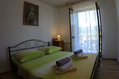 Image de Appartement antique avec balcon