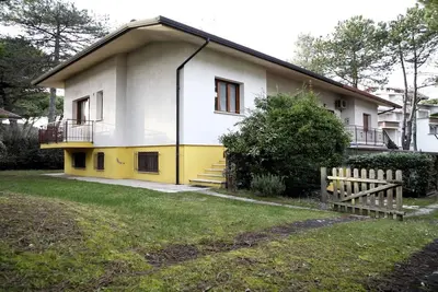 Image de Villa idyllique avec jardin privé clôturé