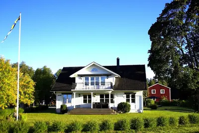 Image de Escapade familiale idéale dans charmante villa le long de la rivière Klarälven