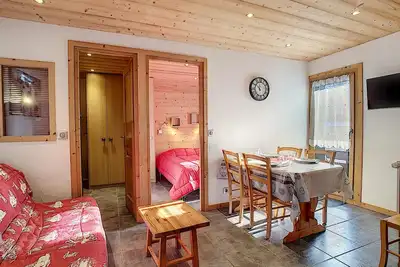 Image de Appartement cosy à La Clusaz avec balcon, 4 pers, Wifi inclus