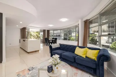 Image de Newly Renovated 3br Apartment | 2 Parking Spaces | Pool, Gym, City Views | Walk