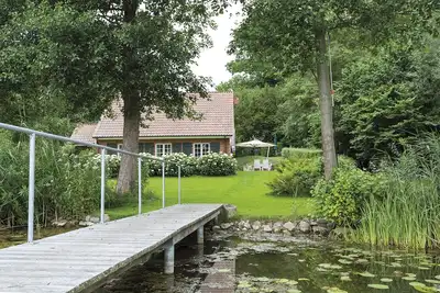 Image de Detached vacation home GrĂĽning directly on the Poseriner See for sole use