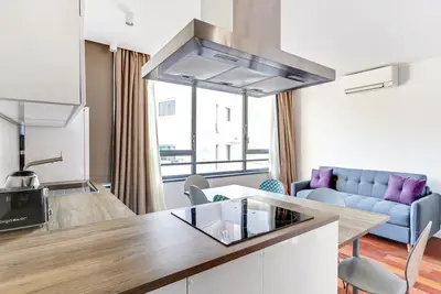 Image de A Modern 2\/3 Bdr with parking at La Chapelle