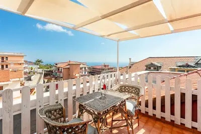 Image de Appartement \"Reale\" avec terrasse privée, Wi-Fi et climatisation