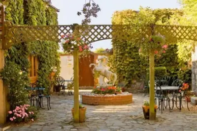 Two bedroom apartment situated in the countryside parish of St Pierre du Bois