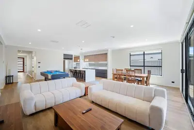 Image de The Perfect Beach Family Getaway in St Leonards!