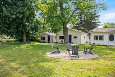 Image de Cottage w/ Lake Access Unit 1