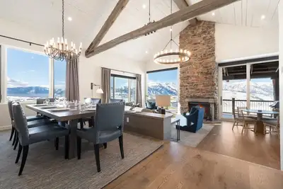 Image de Boundary Jh: Mountain Vista Luxury Townhome