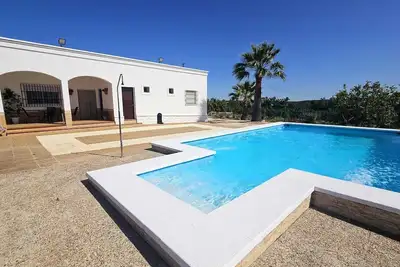 Image de Maison de campagne \"Limones\" avec piscine privée, Wi-Fi et climatisation