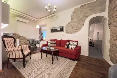 Image de 1-bedroom Old Town apartment