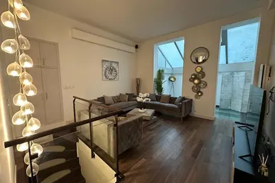 Image de Les Champs Élysées 125 m2 modern and spacious
