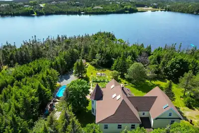 Image de Pondside Bliss W/Private Pool - Magical Getaway