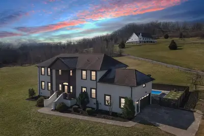 Image de Music City Manor: A Grand Ole Getaway
