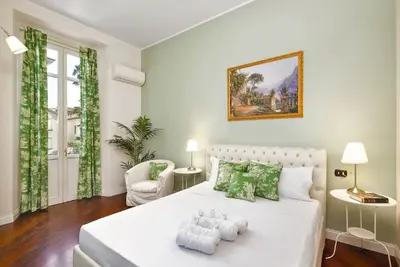 Image de Historic Villa in Como Center + 4 free parking