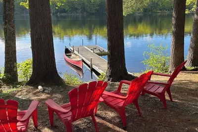 Image de Sheepscot Lake House ideal for swim, boat, fish with private dock on water