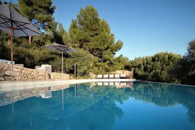 Image de Villa De luxe -climatisée-piscine-14 personnes