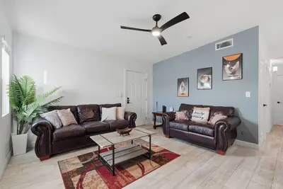 Image de Old Town Oasis with Ev, 5 mins to Scottsdale Stadium/Golf