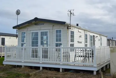 Image de 4 berth caravan with full sea view at Barmston Beach Holiday Park ref 62047o