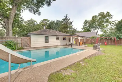 Image de Tomball Home w/ Game Room: Walk to Main Street!