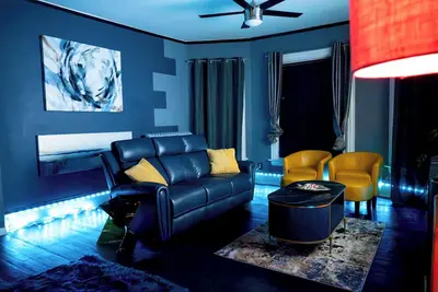 Image de Duplex in St. Paul, Mn. 5 minutes from Xcel Energy Center, Free Parking, WiFi \n