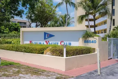 Image de Luxury 2br Waterfront Futura Condo