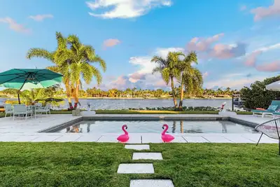 Image de The Clarke Collection-Villa Flamingo - Waterfront