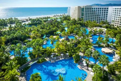 Image de 3 Bedroom Spa Hotel Suites in Brilliant Nuevo Vallarta with WiFi, Ac