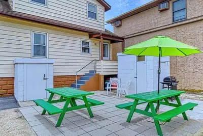 Image de Charming Beach Block 2-bedroom apartment in Seaside Heights with WiFi, Ac
