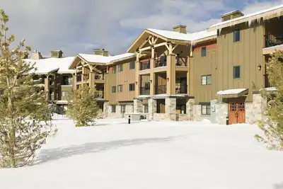 Image de 2-bedroom/2-bathroom Condo with Full Kitchen, Non-Smoking