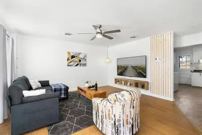 Image de Cozy Place - Clean - Workspace with Wifi