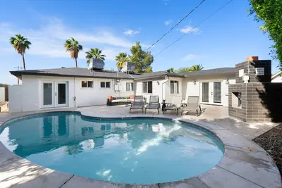 Image de Walk to Old Town Scottsdale/Heated Pool/Outdoor Fireplace/Air Hockey