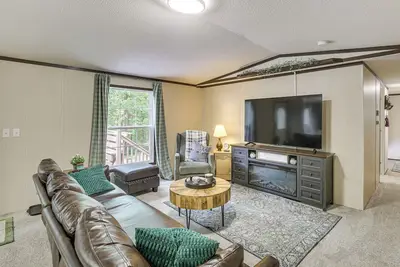 Image de Home w/ Trail Access on 19 Acres in Wright City!
