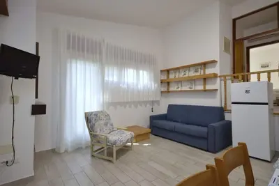 Villa de confort moderne avec jardin enchanteur