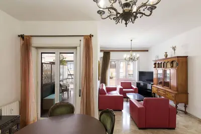 Image de Bel appartement pour 5 personnes avec climatisation, Tv, balcon, animaux admis et parking
