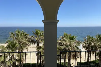 Ref 3 Summer rental – Seafront studio apartment