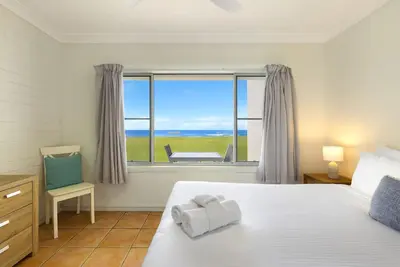 Image de Absolute Beachfront Apartments 2b