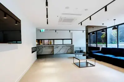 Image de Luxury Apartment in World’s Most Liveable Suburb