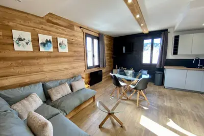 Image de Appartement T3 rénové avec 2 chambres, proche centre, parking, Formiguères
