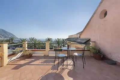 Image de Appartement 'Marcone' avec vue sur la mer, terrasse privée et Wi-Fi